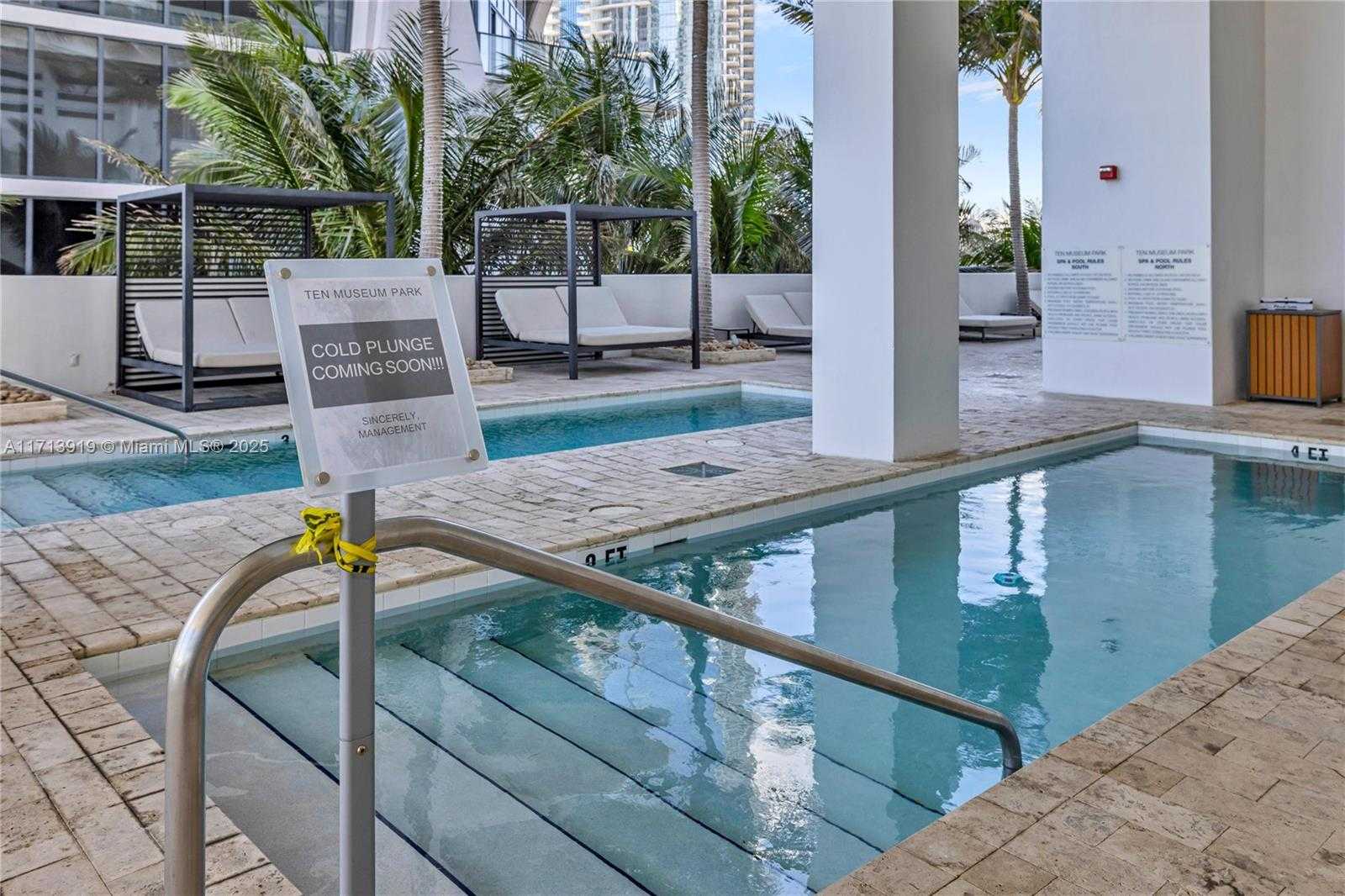 Small Image of 1040 BISCAYNE BLVD #2501, Miami Number 46