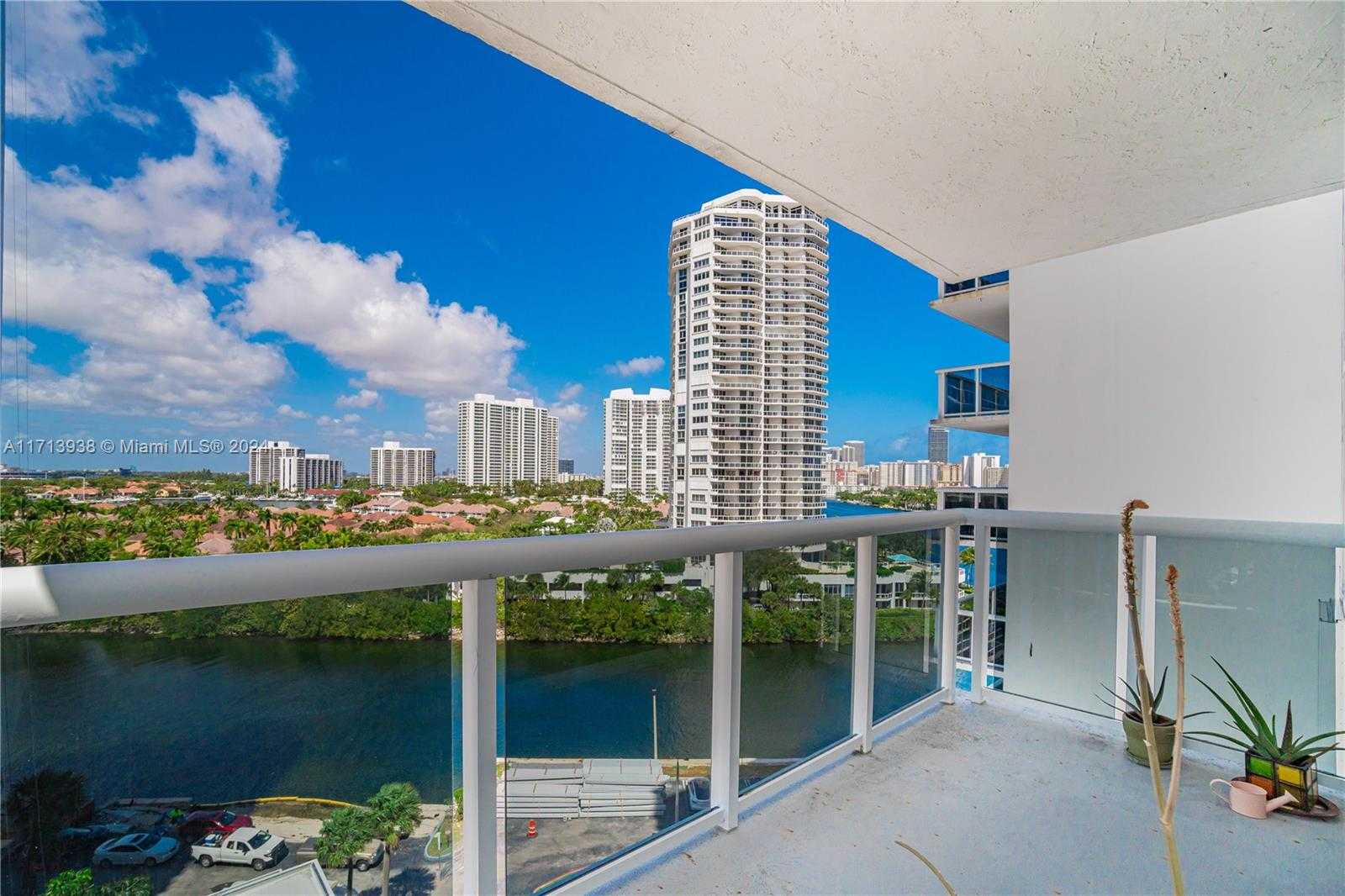 Small Image of 20515 EAST COUNTRY CLUB DR #1048, Aventura Number 3