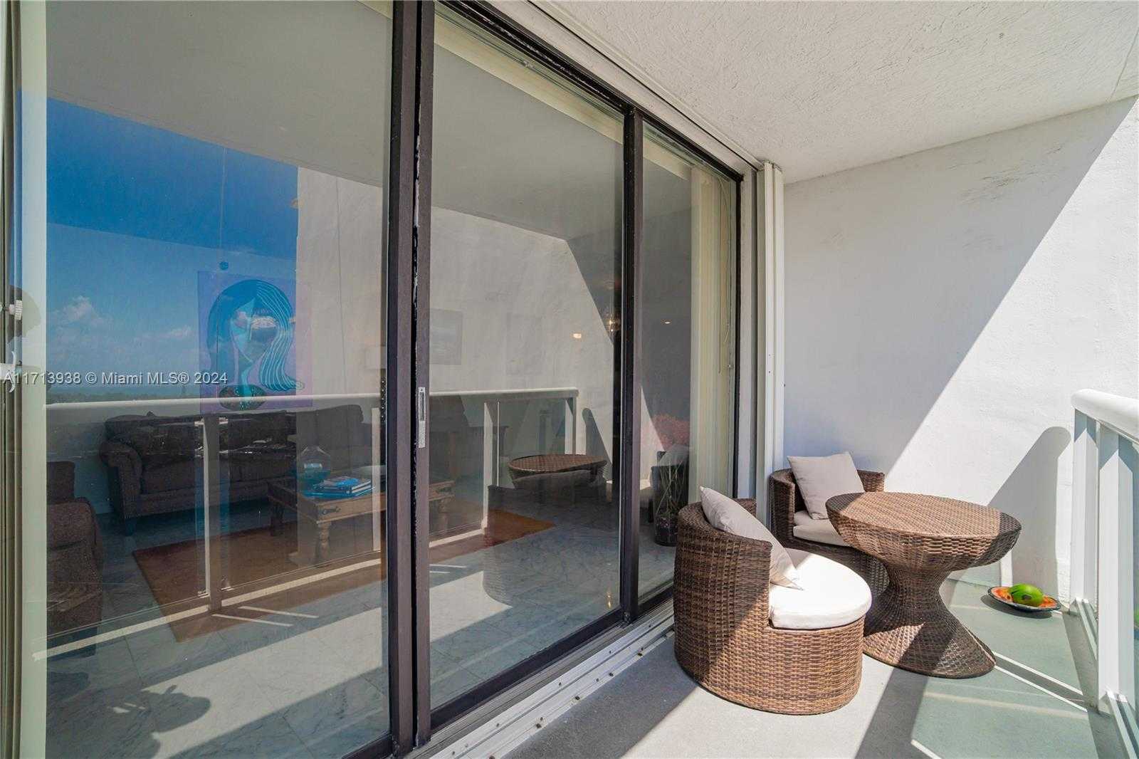 Small Image of 20515 EAST COUNTRY CLUB DR #1048, Aventura Number 8