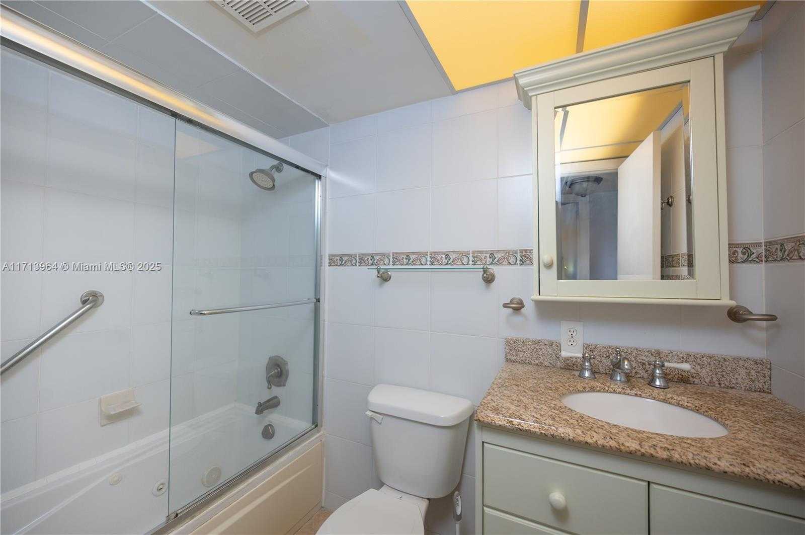 Small Image of 8861 SUNRISE LAKES BLVD #301, Sunrise Number 13