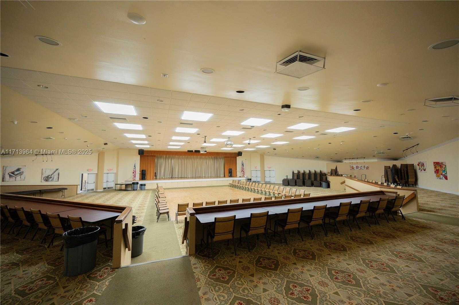 Small Image of 8861 SUNRISE LAKES BLVD #301, Sunrise Number 36