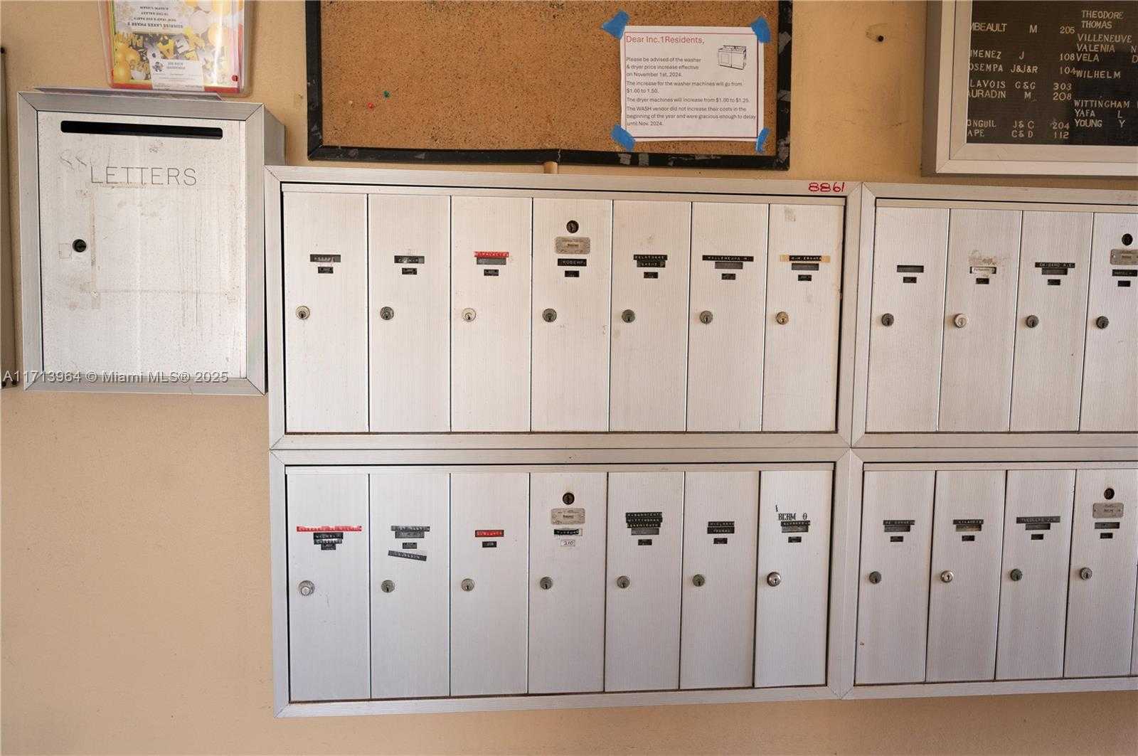 Small Image of 8861 SUNRISE LAKES BLVD #301, Sunrise Number 41