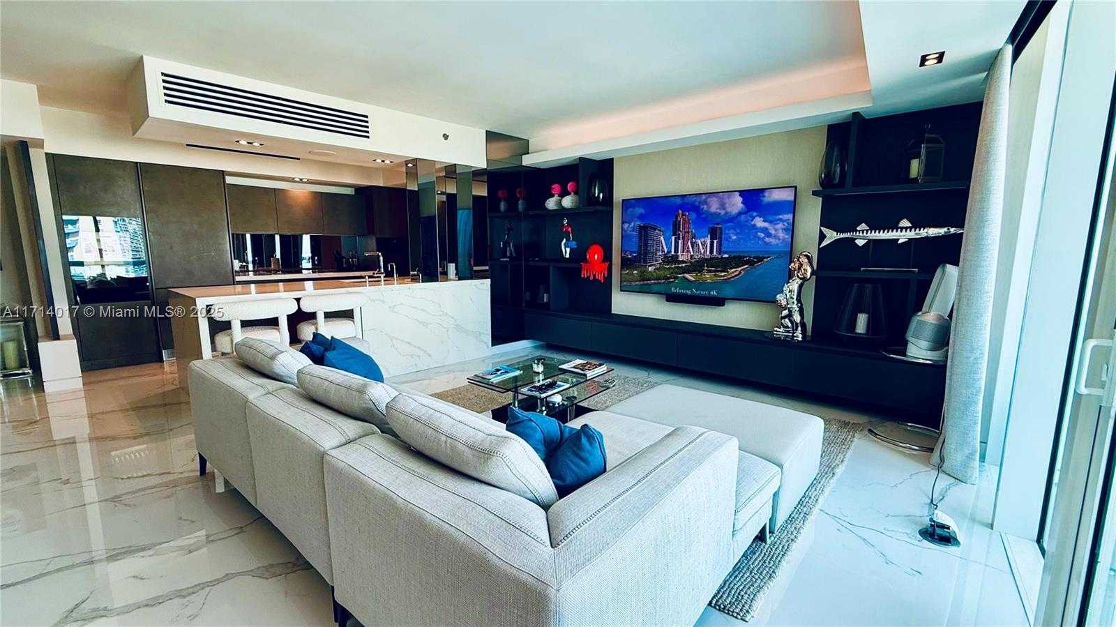 Small Image of 1000 SOUTH POINTE DR #PH1706, Miami Beach Number 5