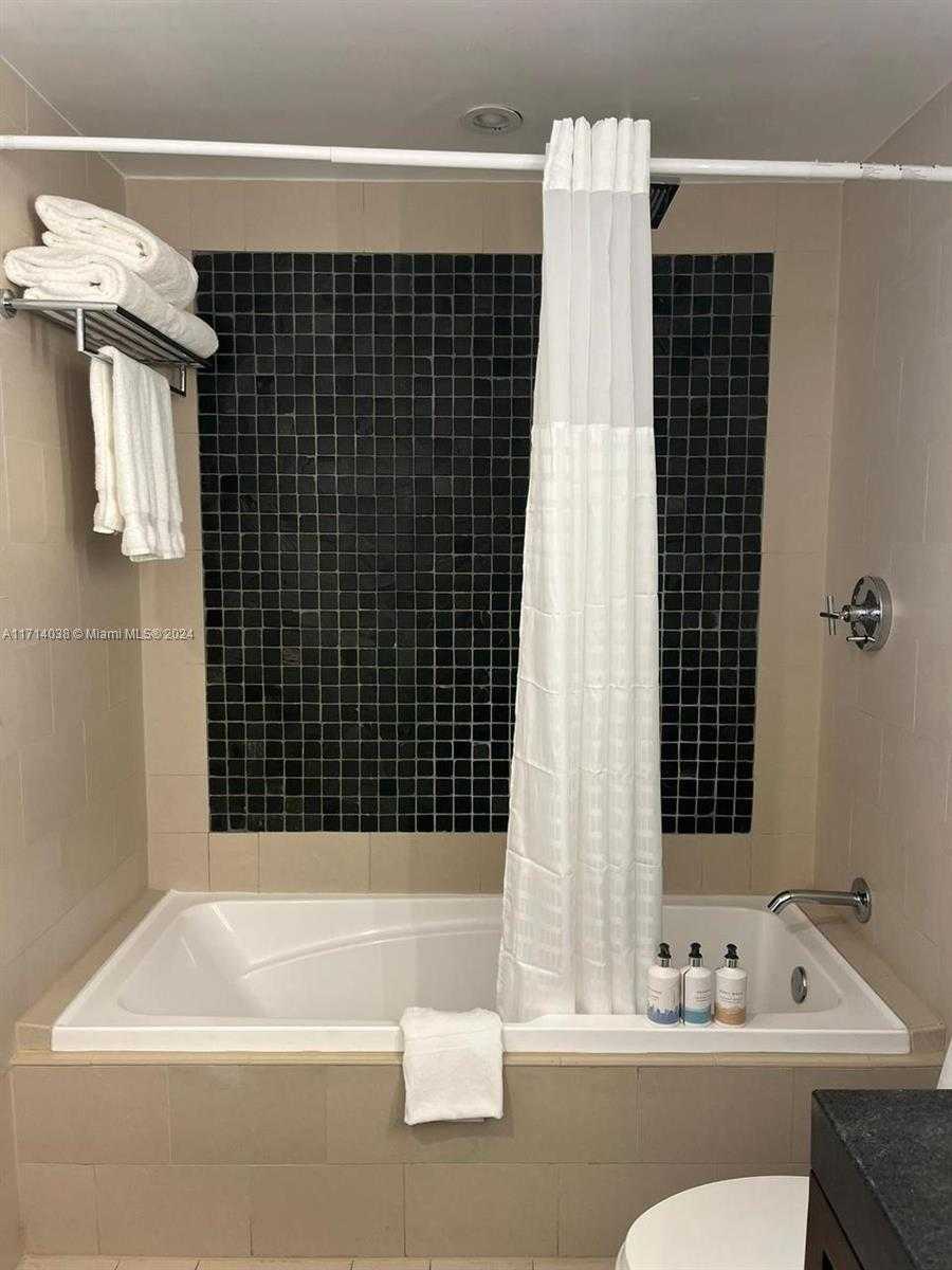 Small Image of 17315 COLLINS AVE #703, Sunny Isles Beach Number 9