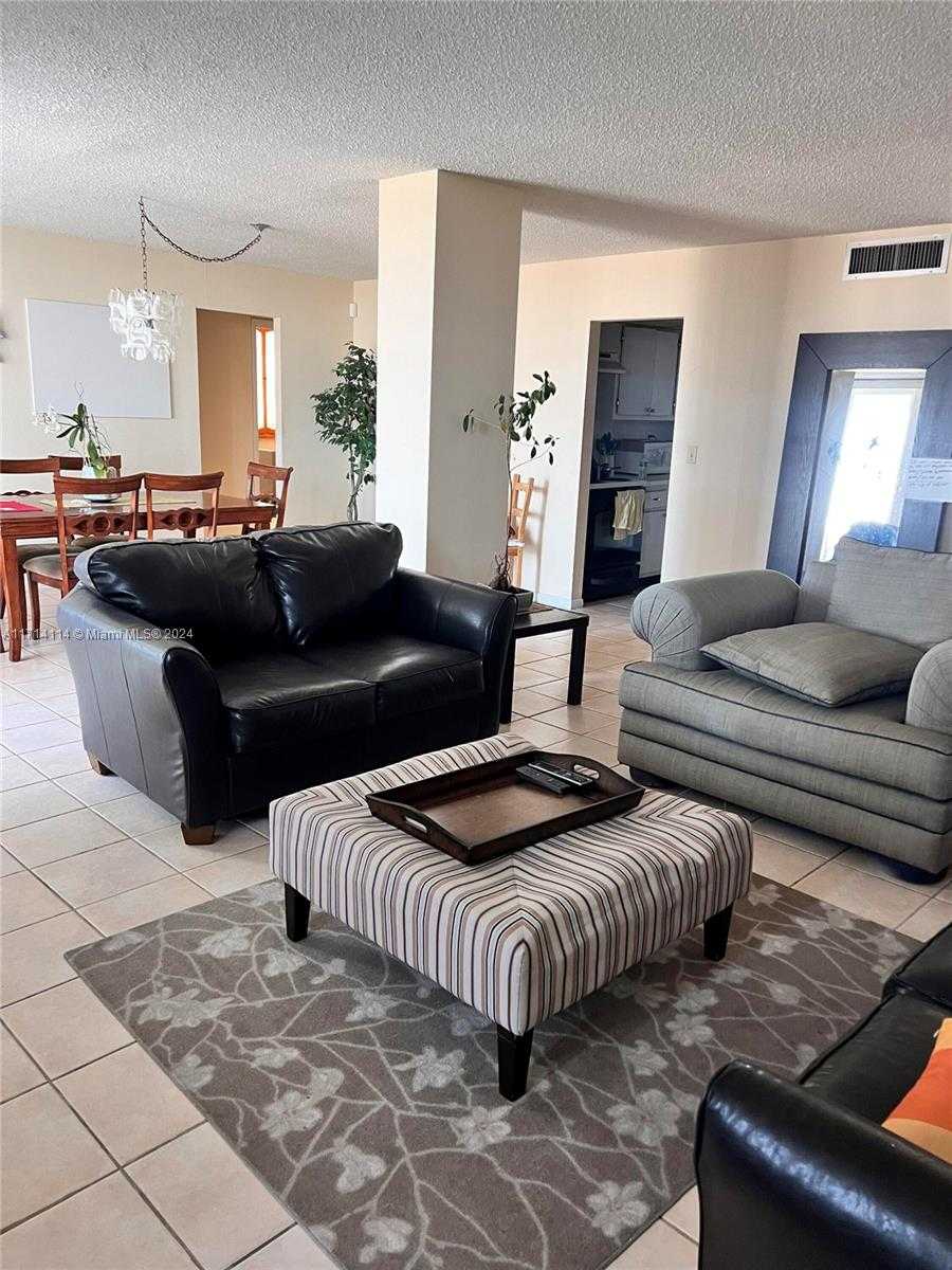 Small Image of 1410 SOUTH OCEAN DR #804, Hollywood Number 2