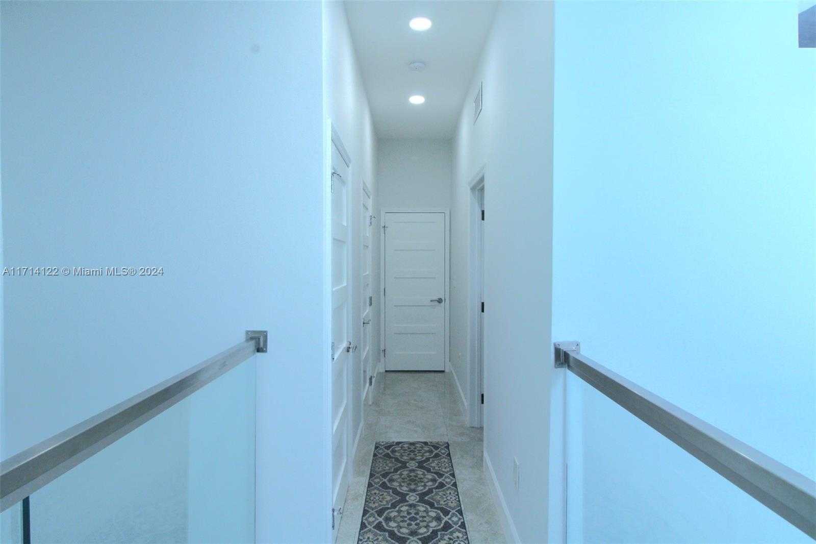 Small Image of 310 POINCIANA DR #802, Sunny Isles Beach Number 17