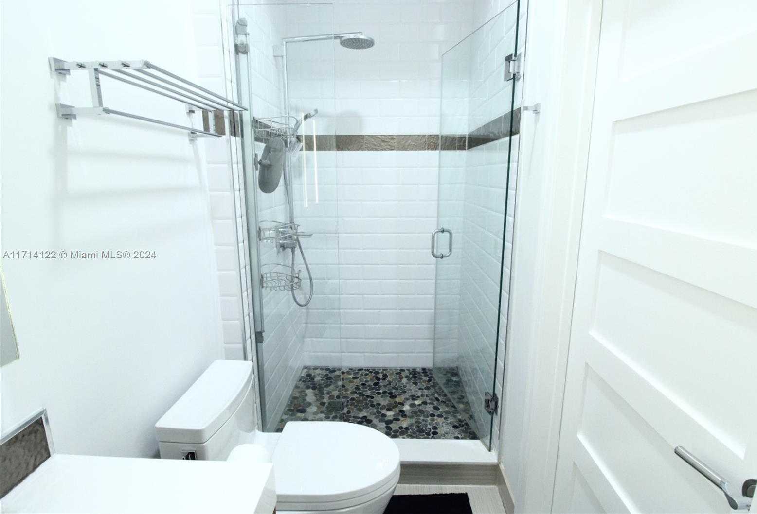 Small Image of 310 POINCIANA DR #802, Sunny Isles Beach Number 18