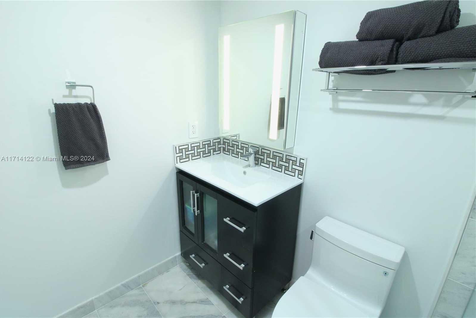 Small Image of 310 POINCIANA DR #802, Sunny Isles Beach Number 34
