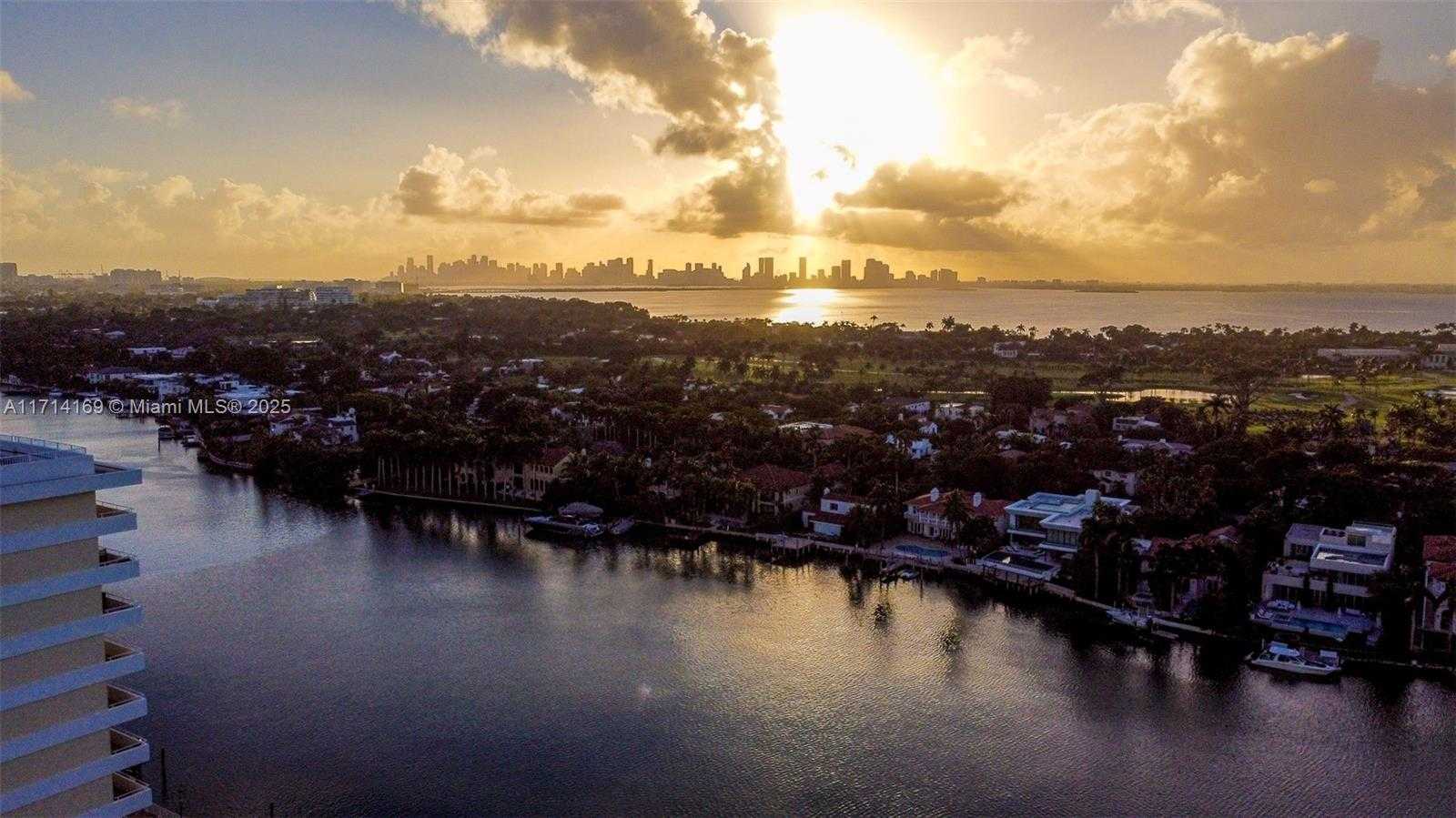 Small Image of 5701 COLLINS AVE #601, Miami Beach Number 19