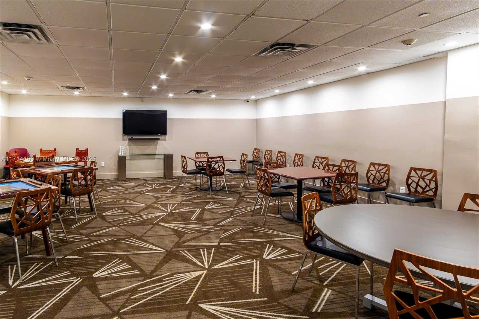 Small Image of 5701 COLLINS AVE #601, Miami Beach Number 46