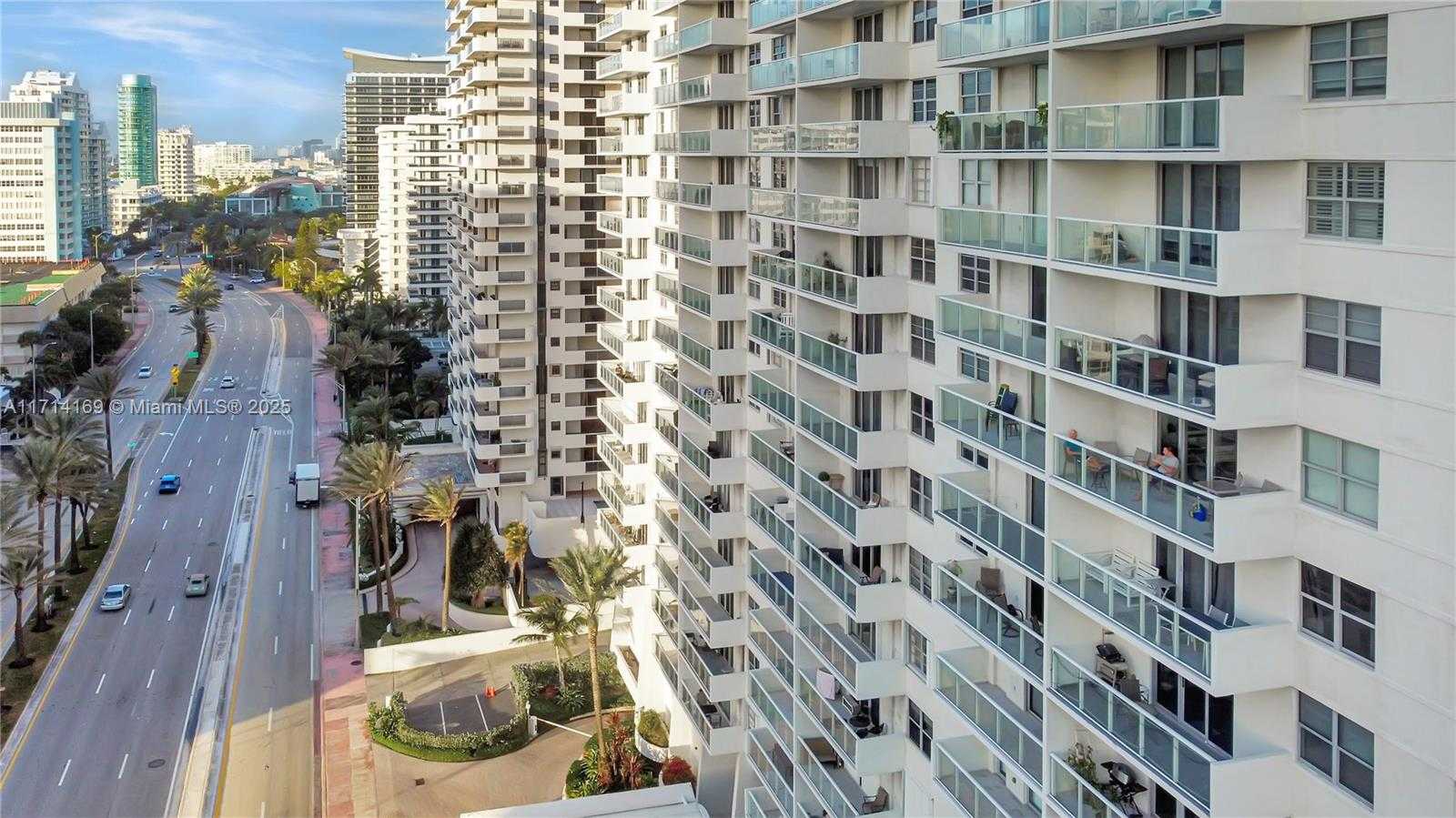 Small Image of 5701 COLLINS AVE #601, Miami Beach Number 47
