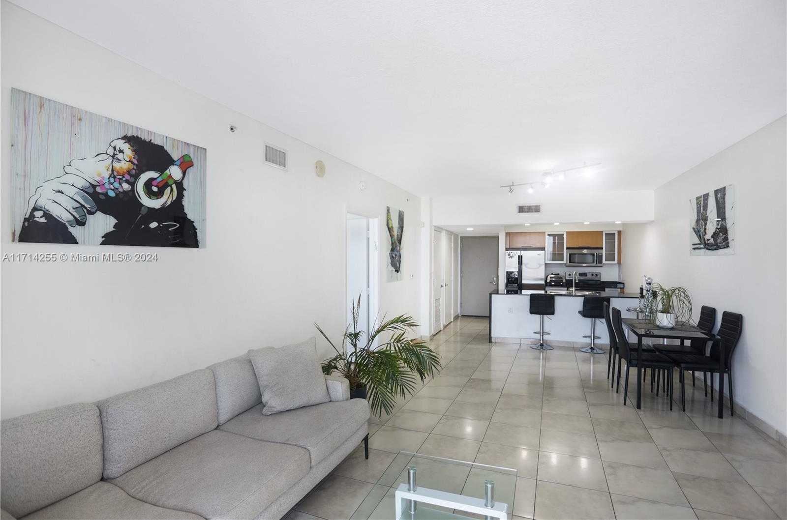 Small Image of 1750 NORTH BAYSHORE DR #3210, Miami Number 10