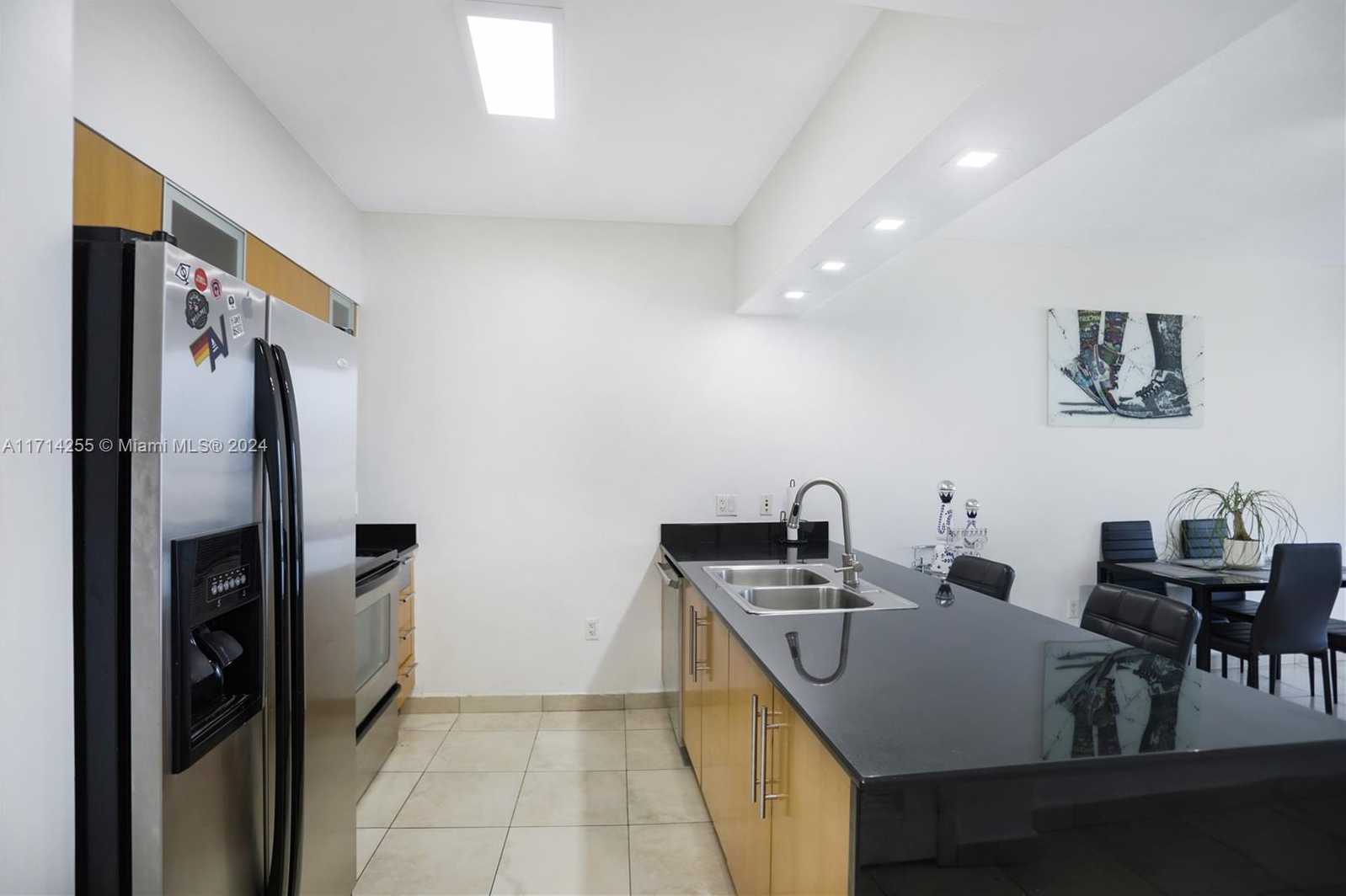 Small Image of 1750 NORTH BAYSHORE DR #3210, Miami Number 19