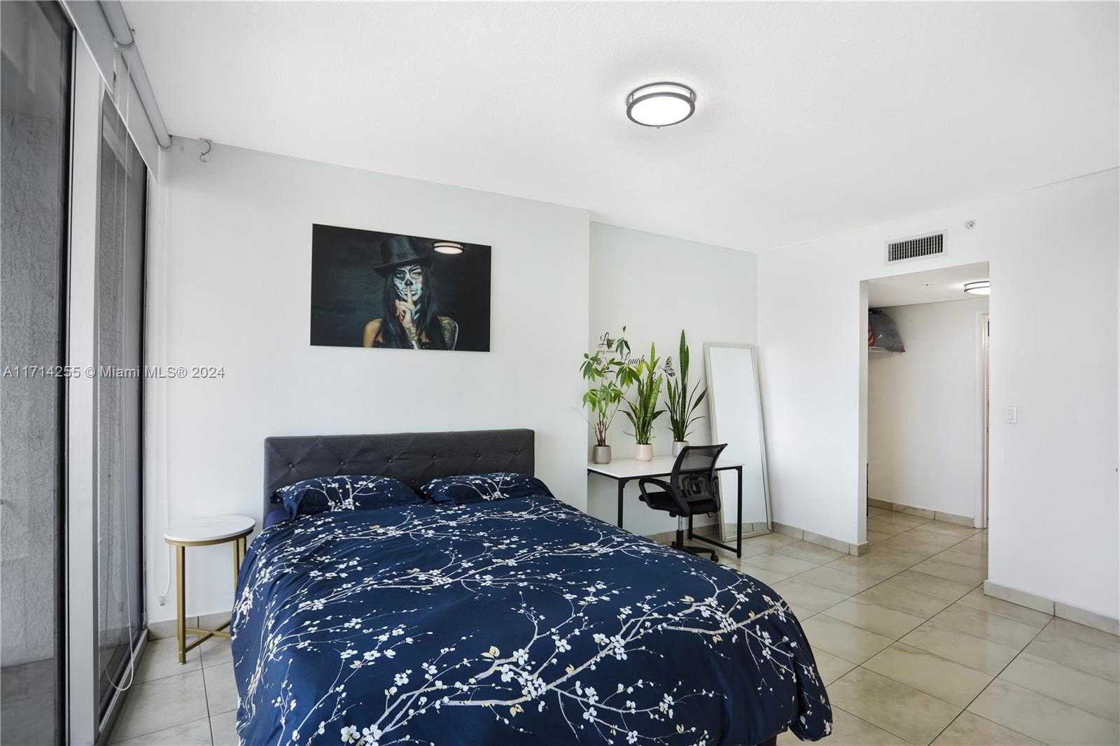 Small Image of 1750 NORTH BAYSHORE DR #3210, Miami Number 32