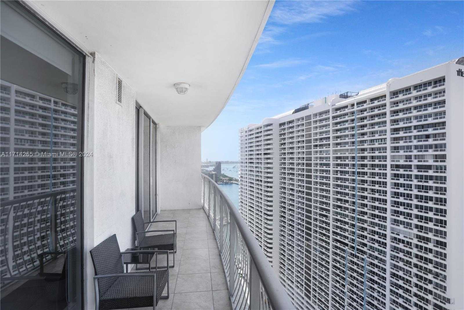 Small Image of 1750 NORTH BAYSHORE DR #3210, Miami Number 38