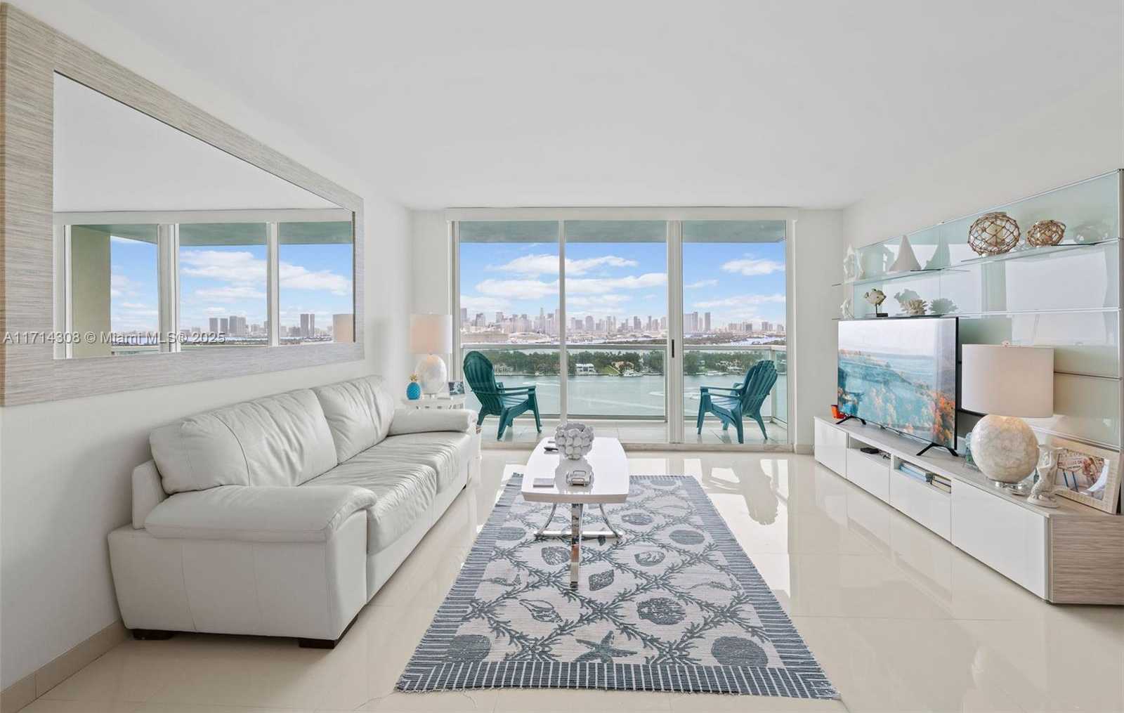 Small Image of 650 WEST AVE #2407, Miami Beach Number 2