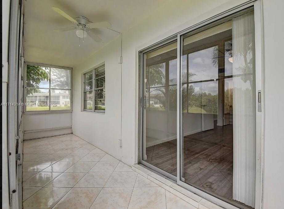Small Image of 106 NORTHAMPTON #F, West Palm Beach Number 11