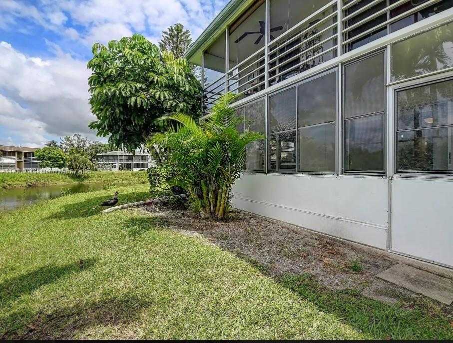 Small Image of 106 NORTHAMPTON #F, West Palm Beach Number 12
