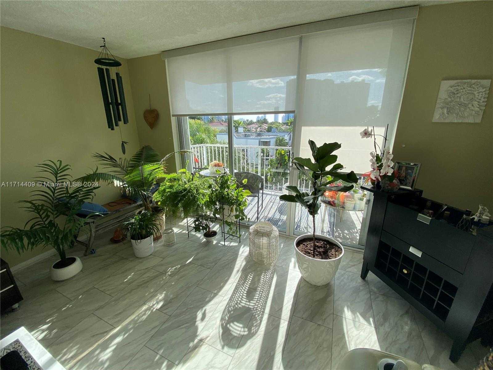 Small Image of 2851 NORTH EAST 183RD ST #303E, Aventura Number 5
