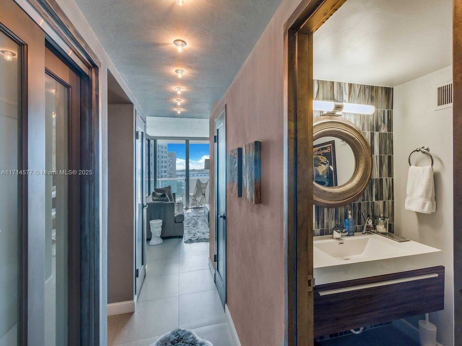 Small Image of 1200 WEST AVE #1128, Miami Beach Number 15