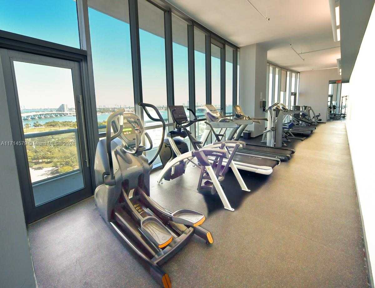 Small Image of 888 BISCAYNE BLVD #2511, Miami Number 17
