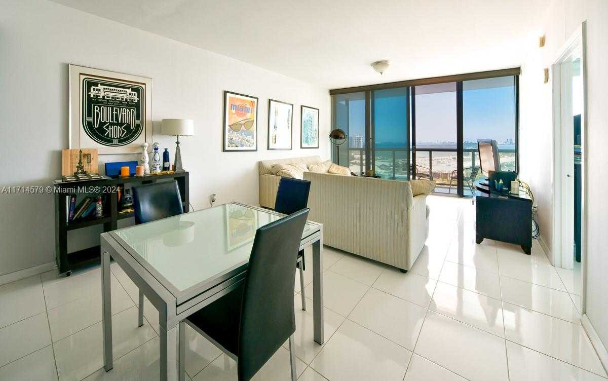 Small Image of 888 BISCAYNE BLVD #2511, Miami Number 3