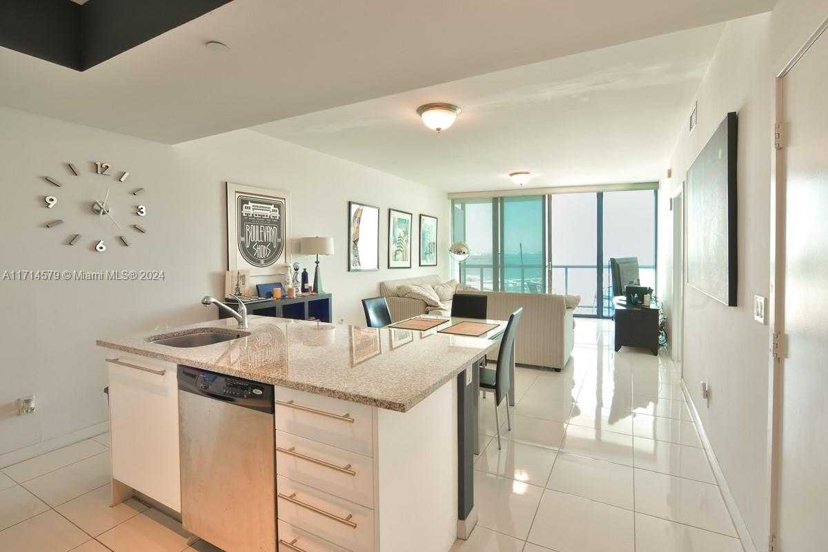 Small Image of 888 BISCAYNE BLVD #2511, Miami Number 4