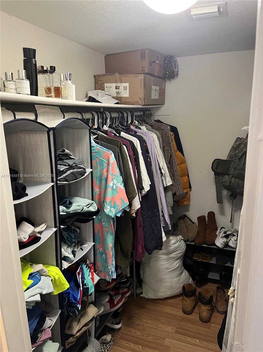 Small Image of 5201 GENEVA WAY #108, Doral Number 10