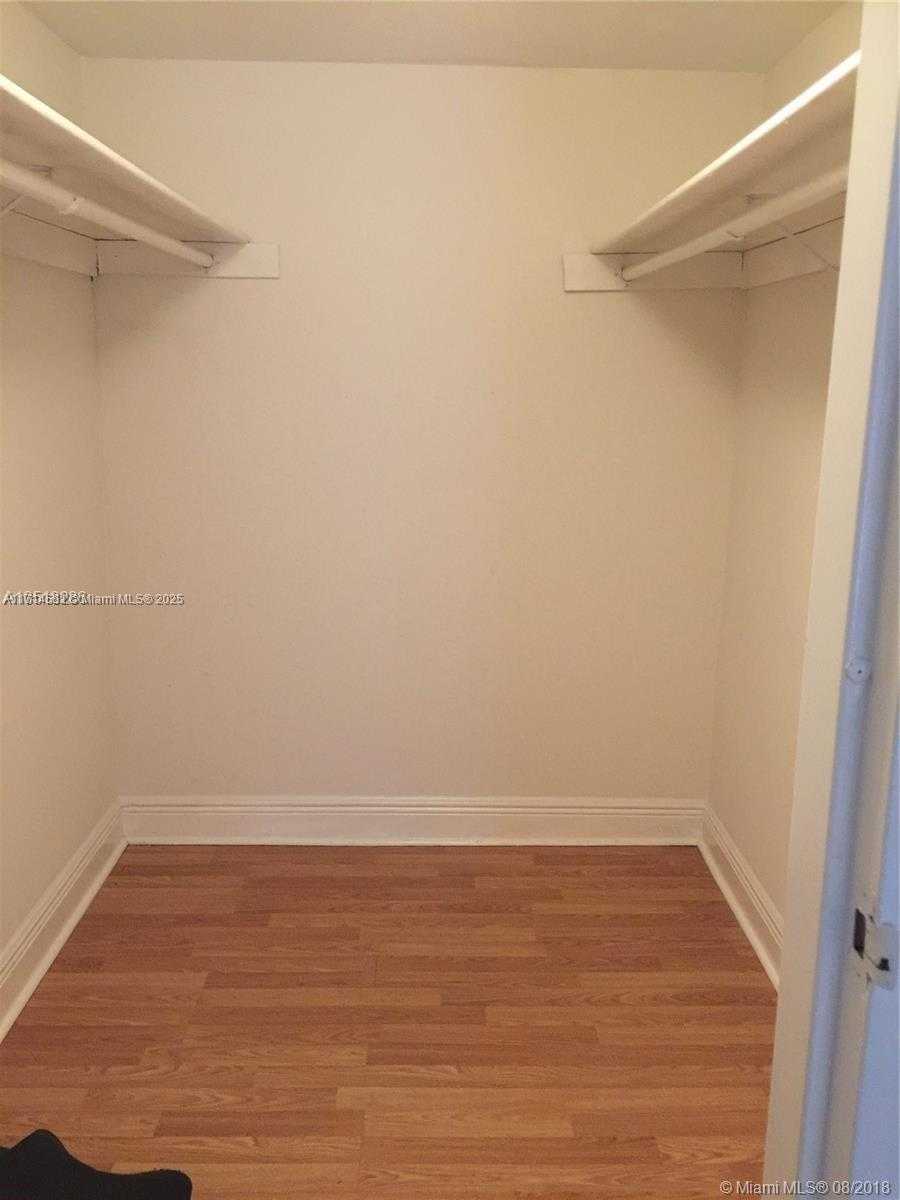 Small Image of 5201 GENEVA WAY #108, Doral Number 11