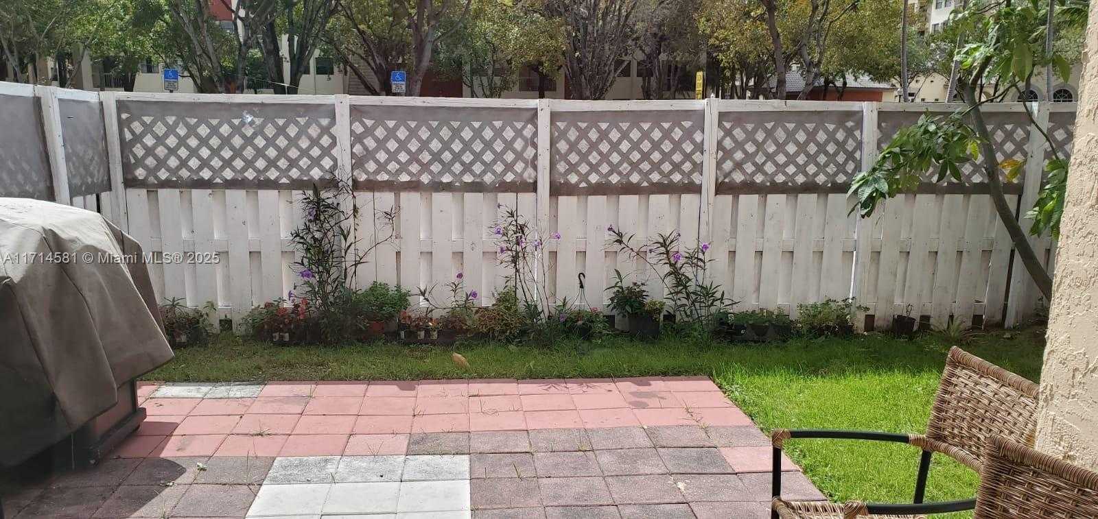 Small Image of 5201 GENEVA WAY #108, Doral Number 17