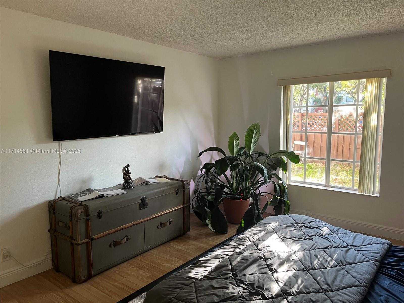 Small Image of 5201 GENEVA WAY #108, Doral Number 8