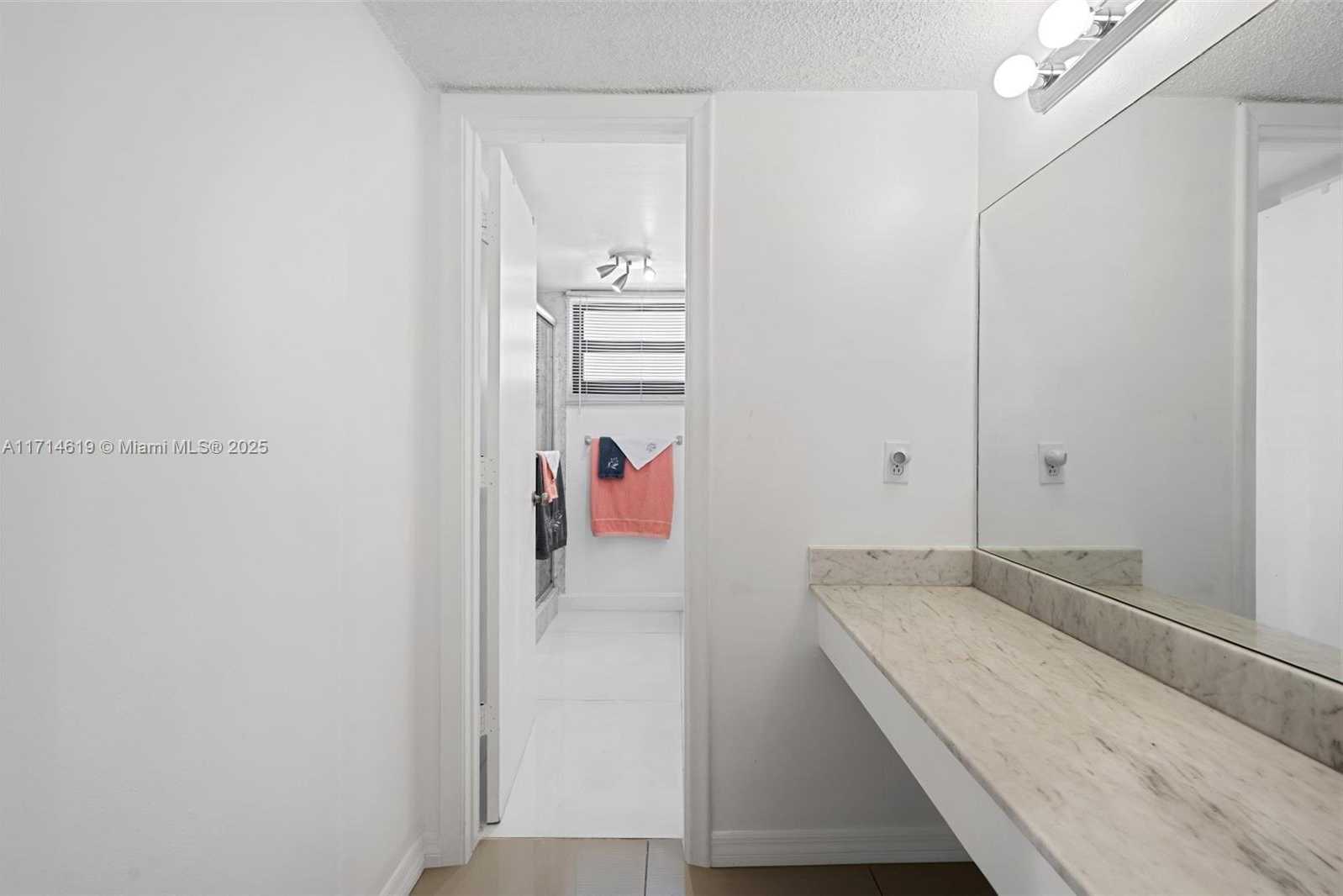 Small Image of 2401 SOUTH OCEAN DR #1007, Hollywood Number 29