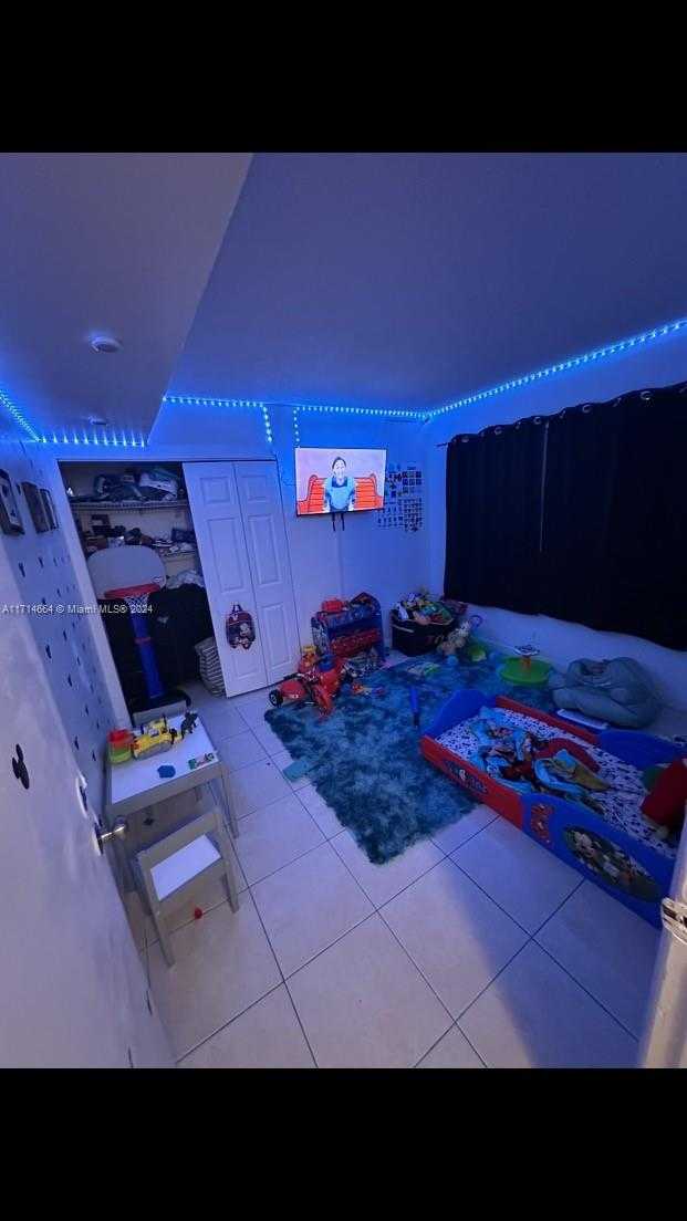 Imagen de Pequeño Objeto