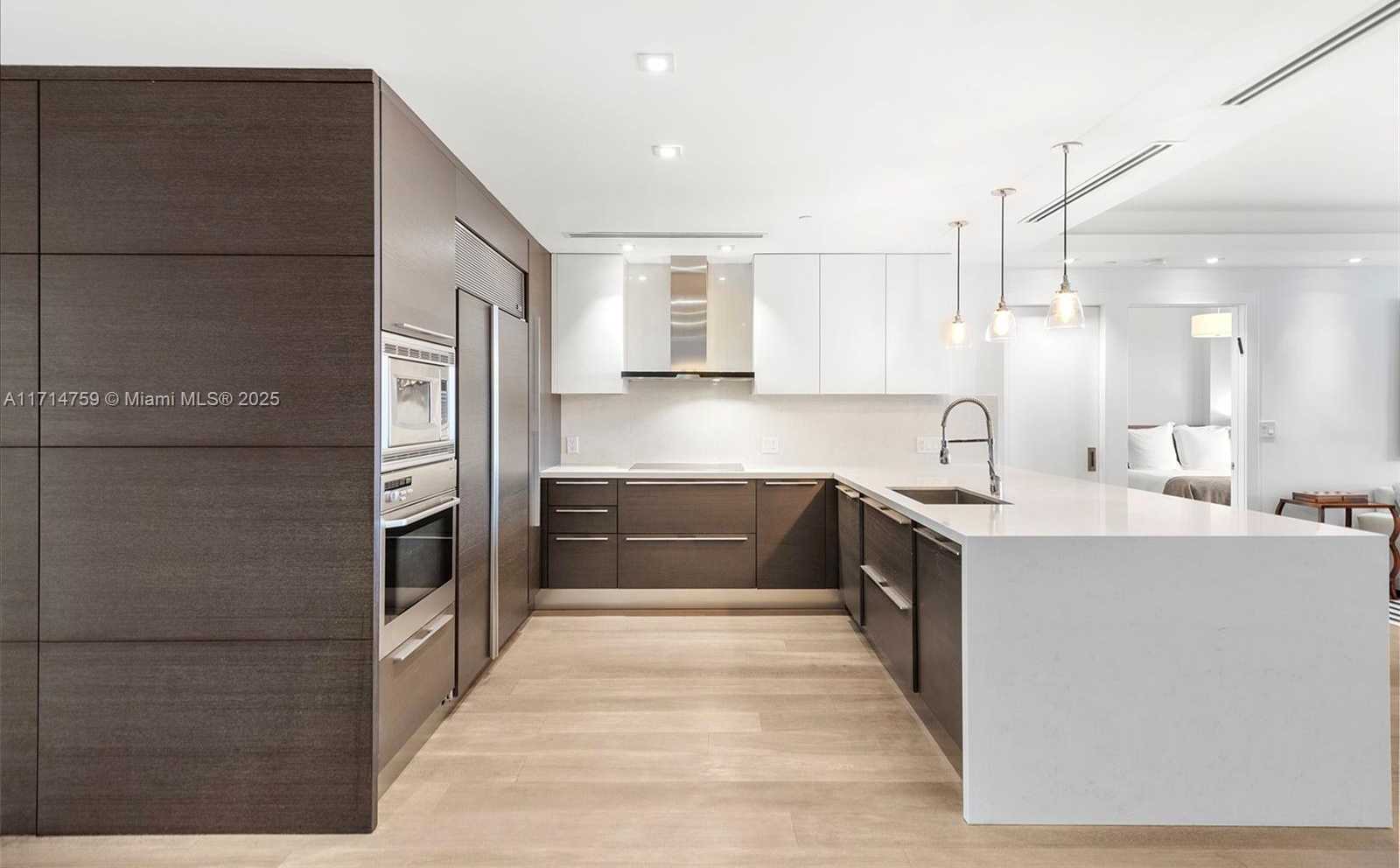 Small Image of 400 ALTON RD #509, Miami Beach Number 14