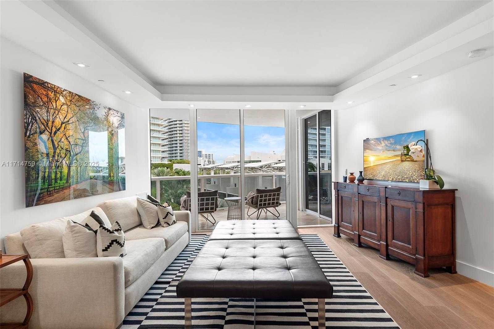 Small Image of 400 ALTON RD #509, Miami Beach Number 18