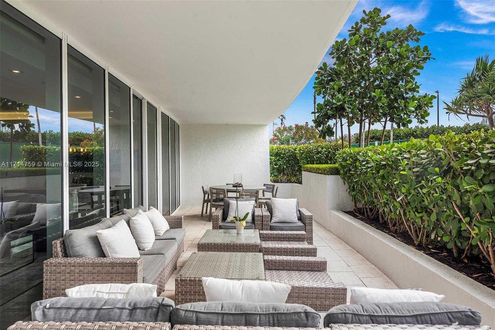 Small Image of 400 ALTON RD #509, Miami Beach Number 4