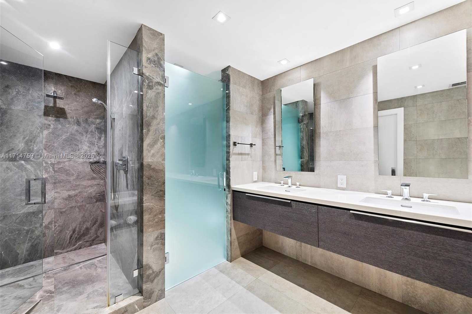 Small Image of 400 ALTON RD #509, Miami Beach Number 5