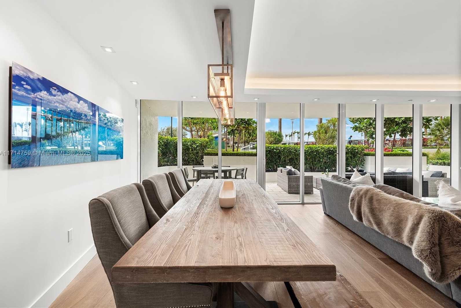 Small Image of 400 ALTON RD #509, Miami Beach Number 9