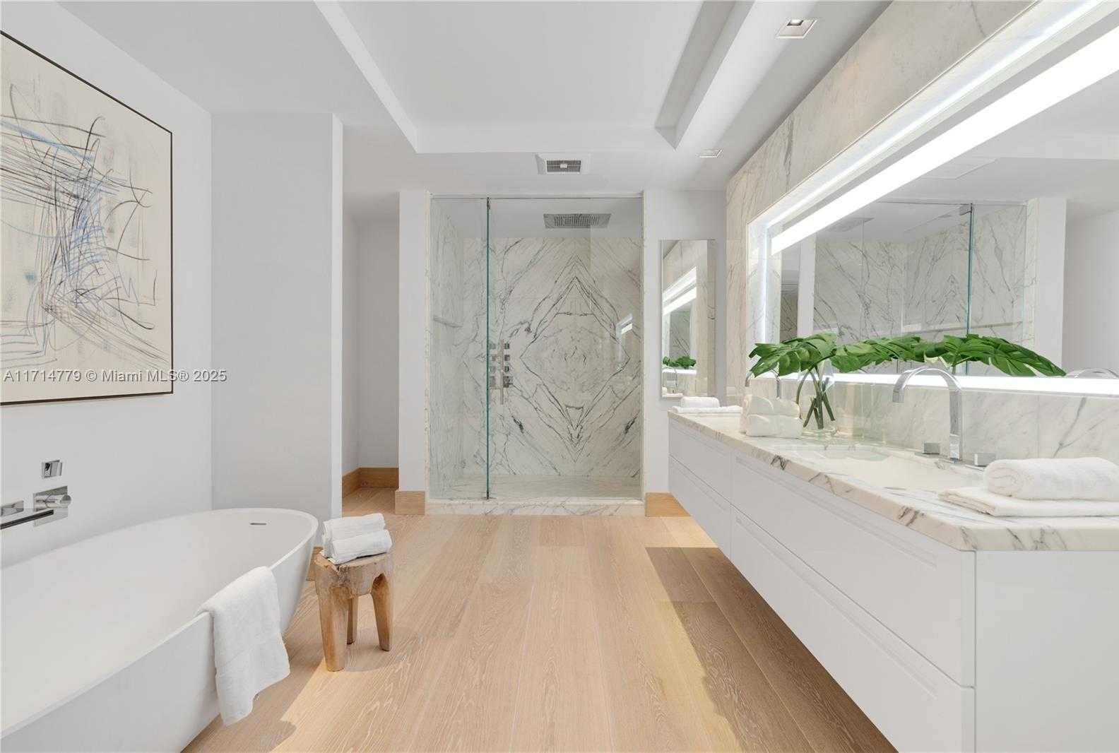 Small Image of 7061 FISHER ISLAND DR #7061, Miami Beach Number 24
