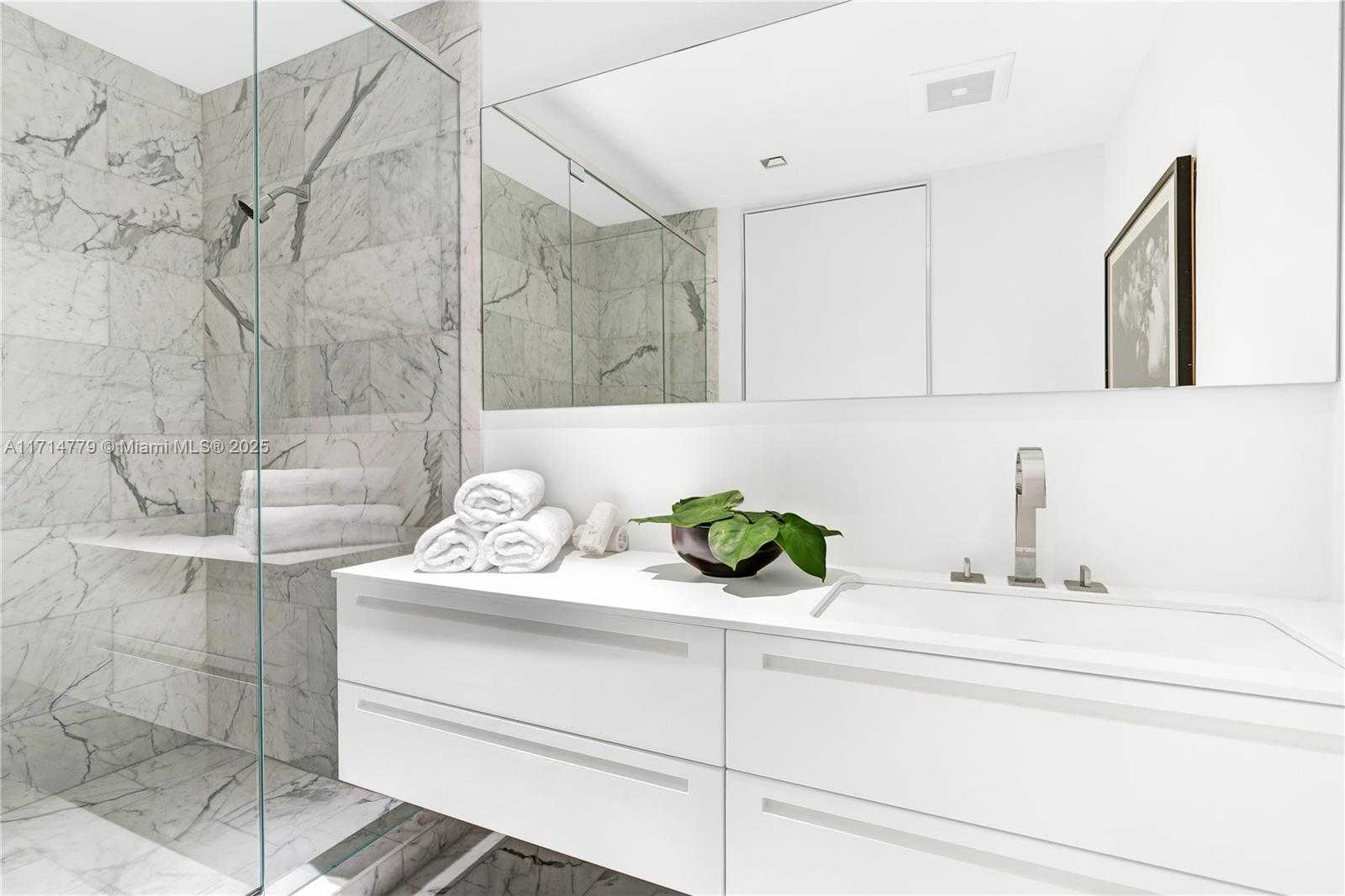Small Image of 7061 FISHER ISLAND DR #7061, Miami Beach Number 33