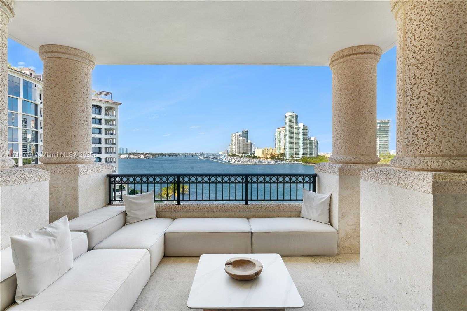 Small Image of 7061 FISHER ISLAND DR #7061, Miami Beach Number 36
