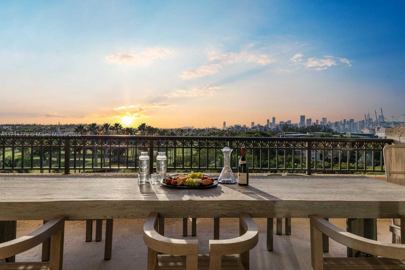 Small Image of 7061 FISHER ISLAND DR #7061, Miami Beach Number 41