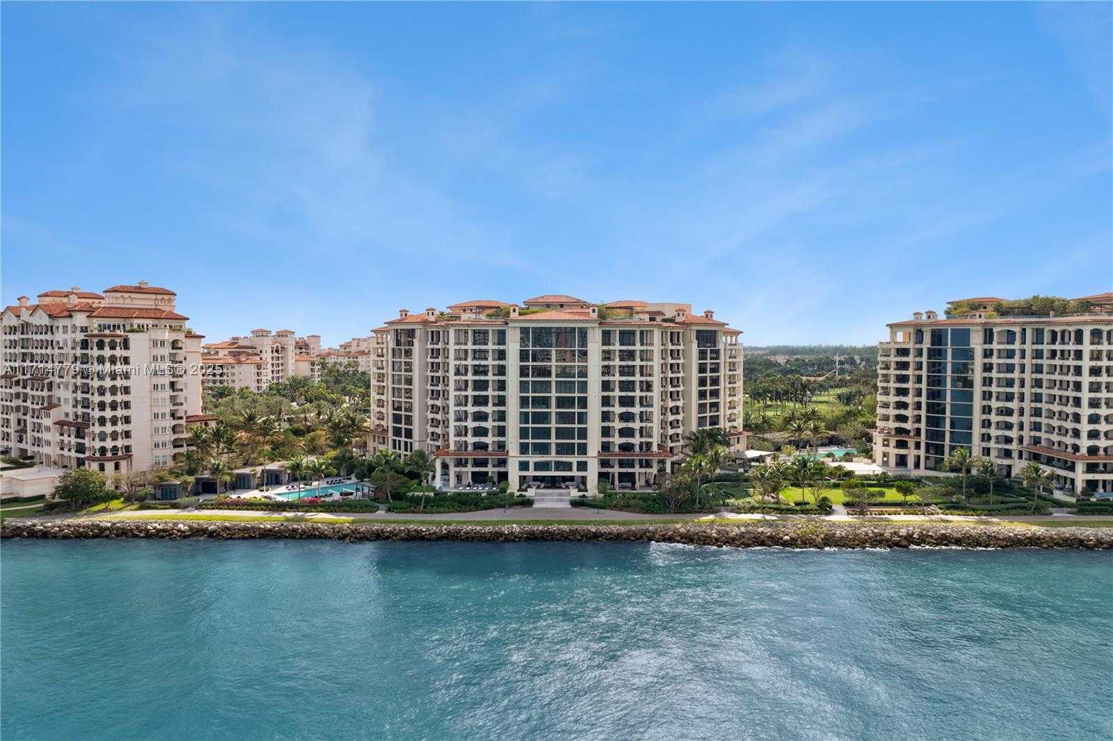 Small Image of 7061 FISHER ISLAND DR #7061, Miami Beach Number 44