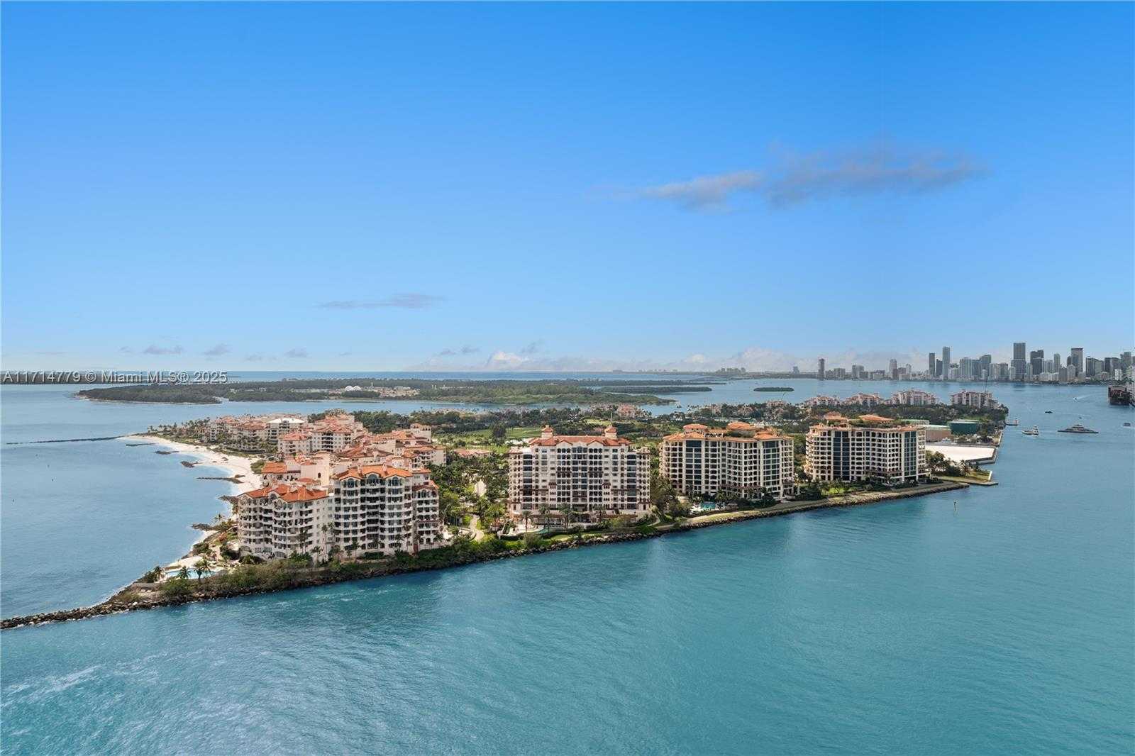 Small Image of 7061 FISHER ISLAND DR #7061, Miami Beach Number 45