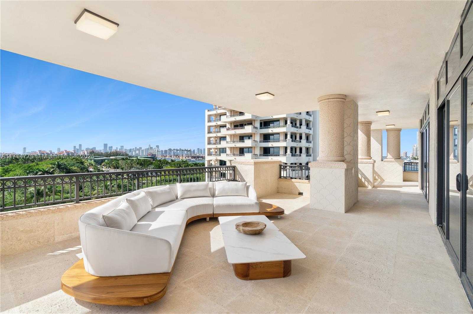 Small Image of 7061 FISHER ISLAND DR #7061, Miami Beach Number 7