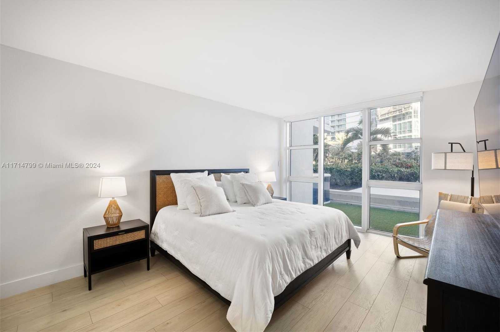 Small Image of 10275 COLLINS AVE #206, Bal Harbour Number 8