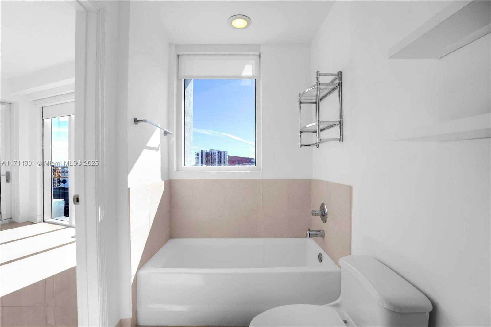 Small Image of 60 SOUTH WEST 13TH ST #1700, Miami Number 22
