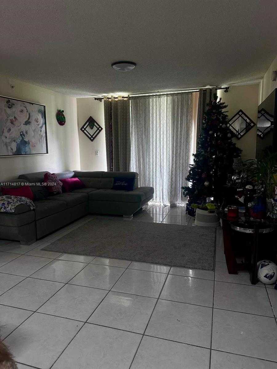 Small Image of 620 SOUTH WEST 111TH AVE #107, Pembroke Pines Number 2