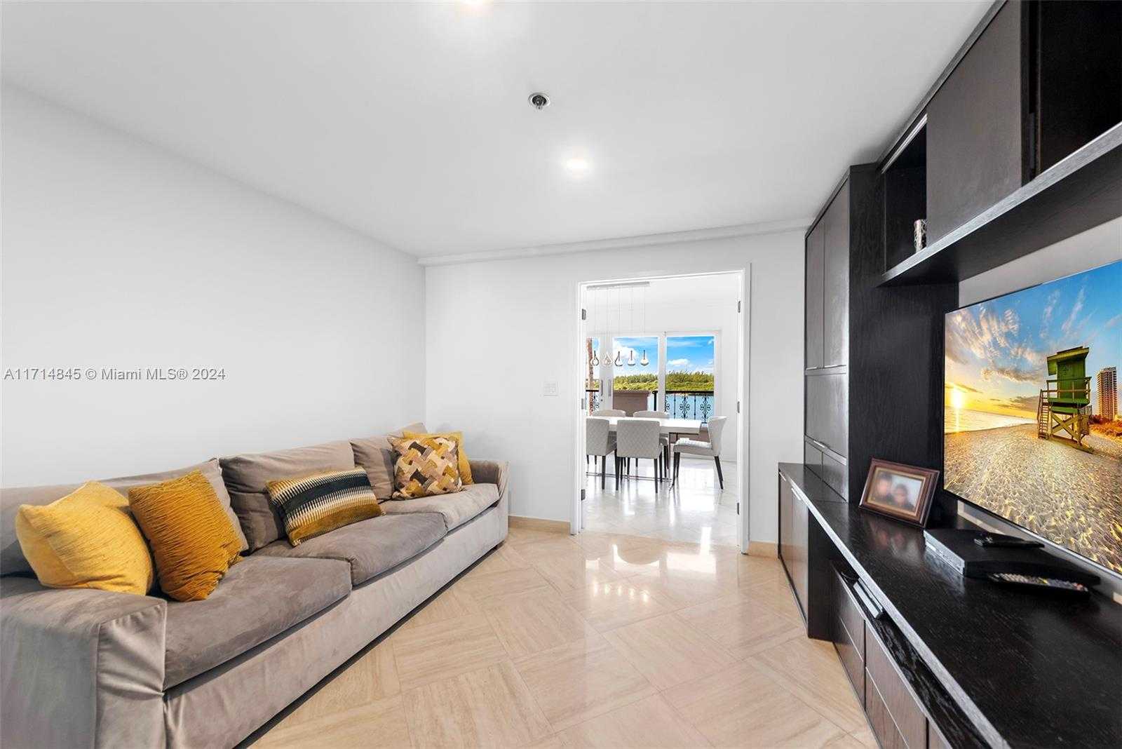 Small Image of 2444 FISHER ISLAND DR #5404, Miami Beach Number 19