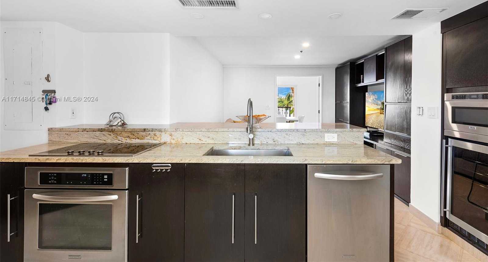 Small Image of 2444 FISHER ISLAND DR #5404, Miami Beach Number 21